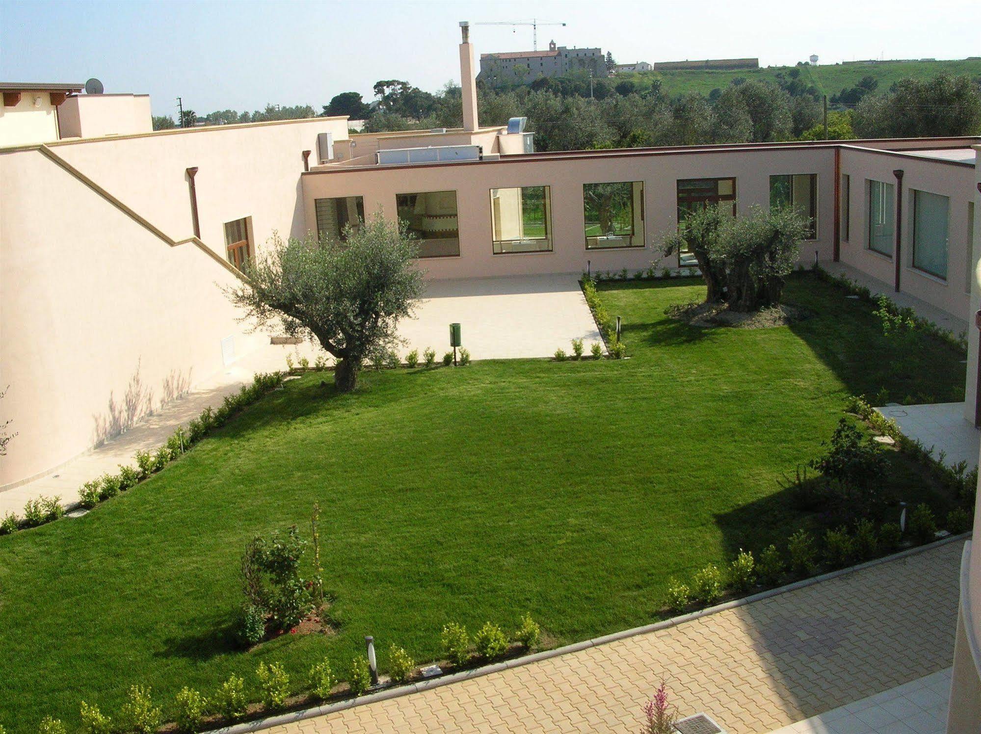 Hermes Hotel Policoro Exterior foto